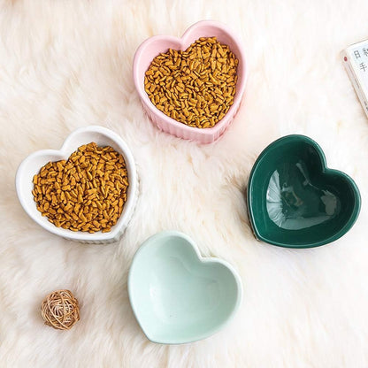 Elevate Your Cat's Dining Experience with Our Stylish White Ceramic Raised Bowls - Perfect for Large Breeds!